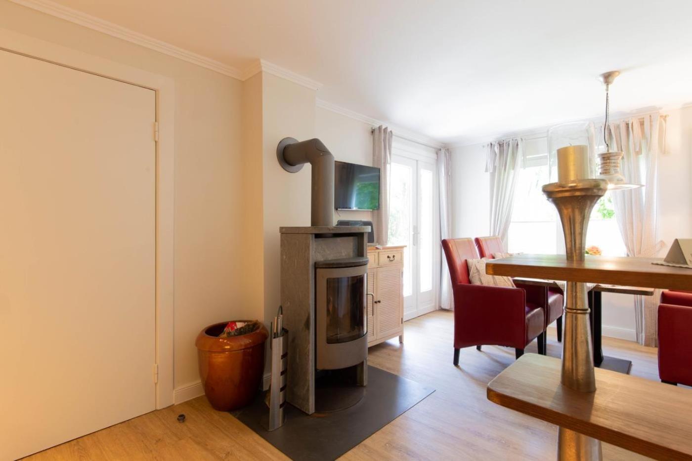 Ferienwohnung Onkel Toms Huette Scharbeutz Dış mekan fotoğraf